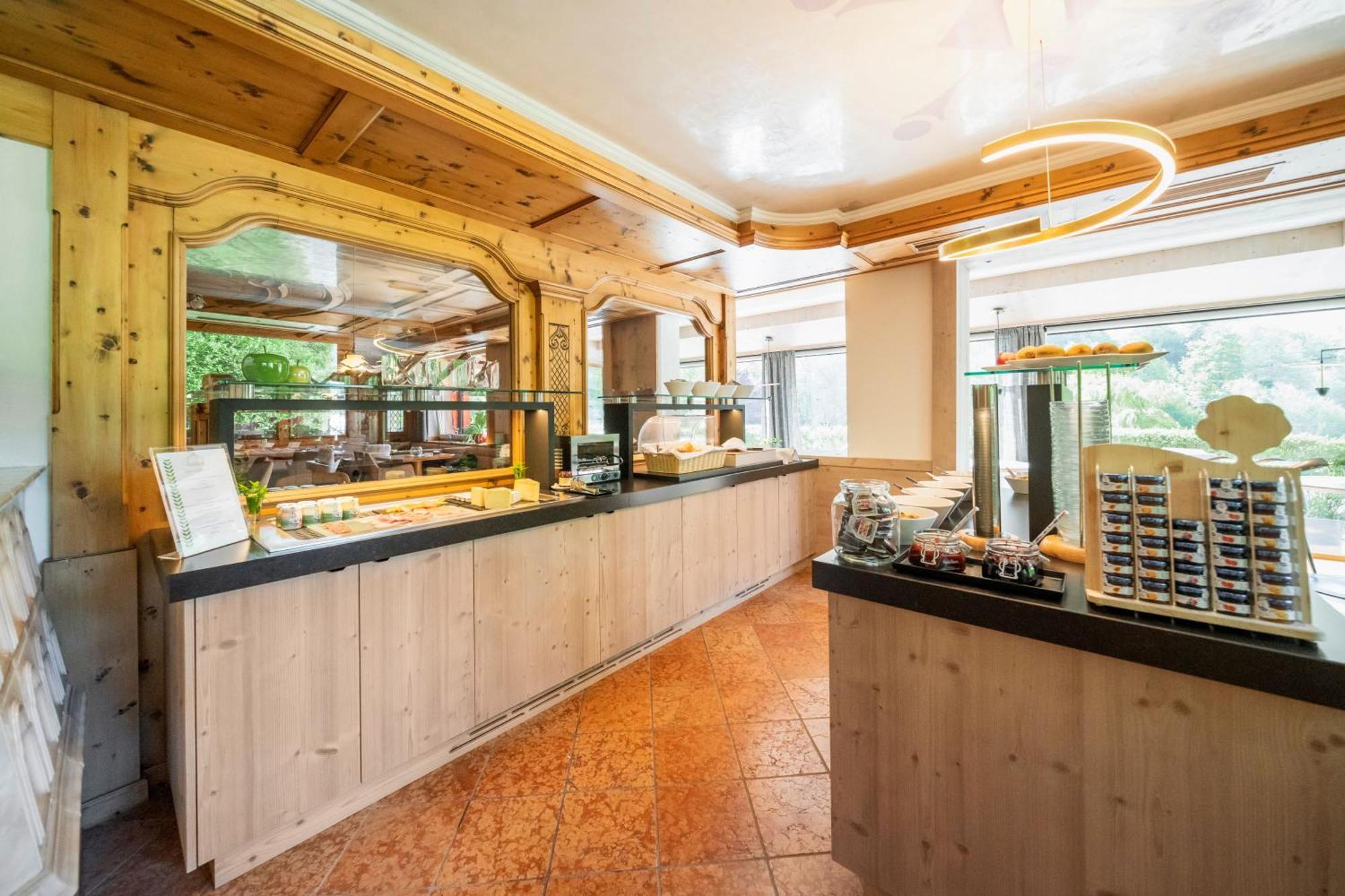Hotel Foresta Moena Ngoại thất bức ảnh